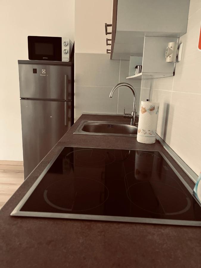 Corvin Promenade Crystal Appartement Boedapest Buitenkant foto